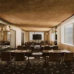 Maison Heler Metz, Curio Collection By Hilton Metz