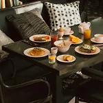 מלון Maison Heler Metz, Curio Collection By Hilton 4*