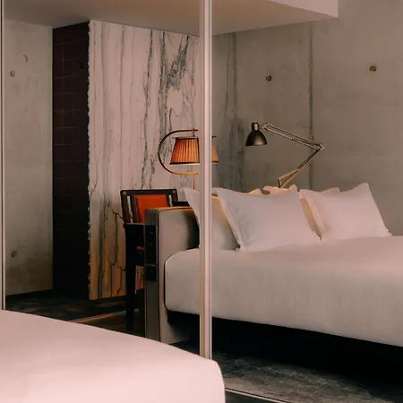Maison Heler Metz, Curio Collection By Hilton Metz