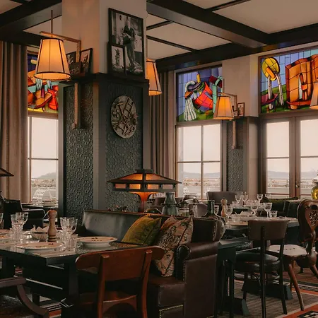 Maison Heler Metz, Curio Collection By Hilton