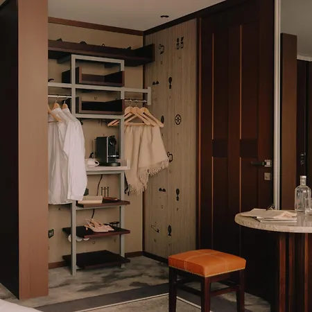 Maison Heler Metz, Curio Collection By Hilton 4*