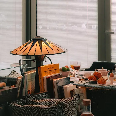 Maison Heler Metz, Curio Collection By Hilton