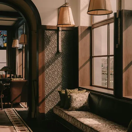 호텔 Maison Heler Metz, Curio Collection By Hilton 4*