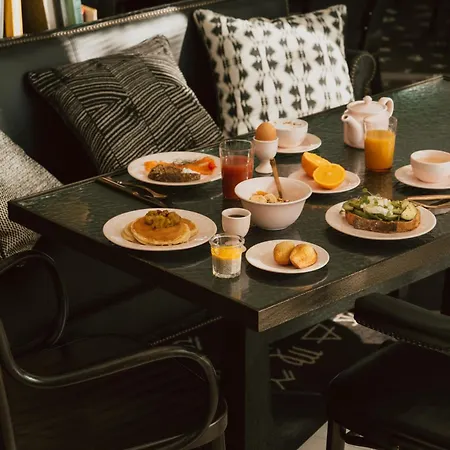 מלון Maison Heler Metz, Curio Collection By Hilton 4*